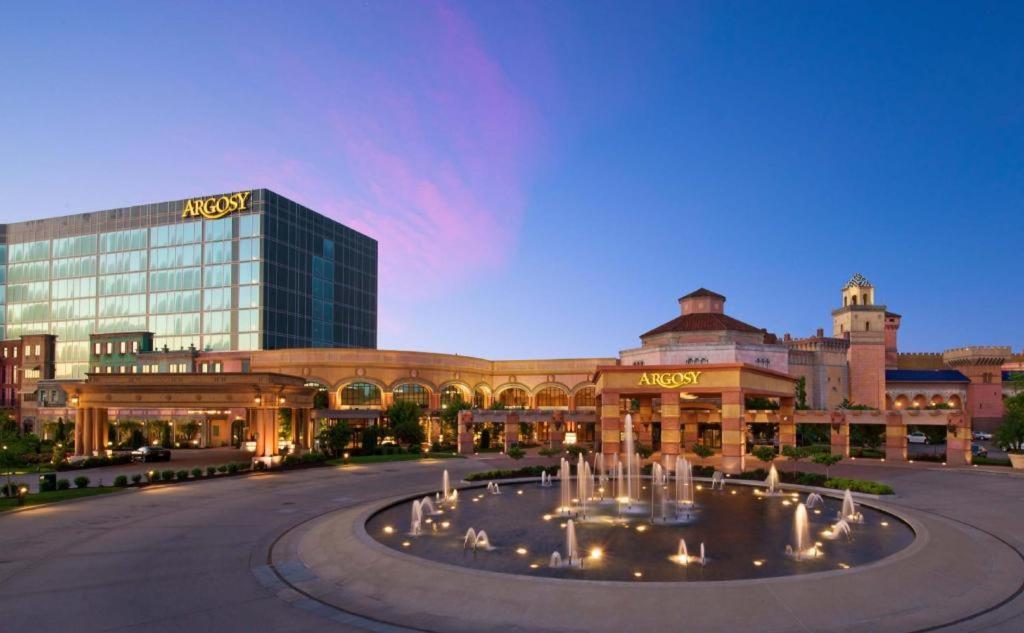 Argosy Casino Hotel & Spa Riverside Exterior foto